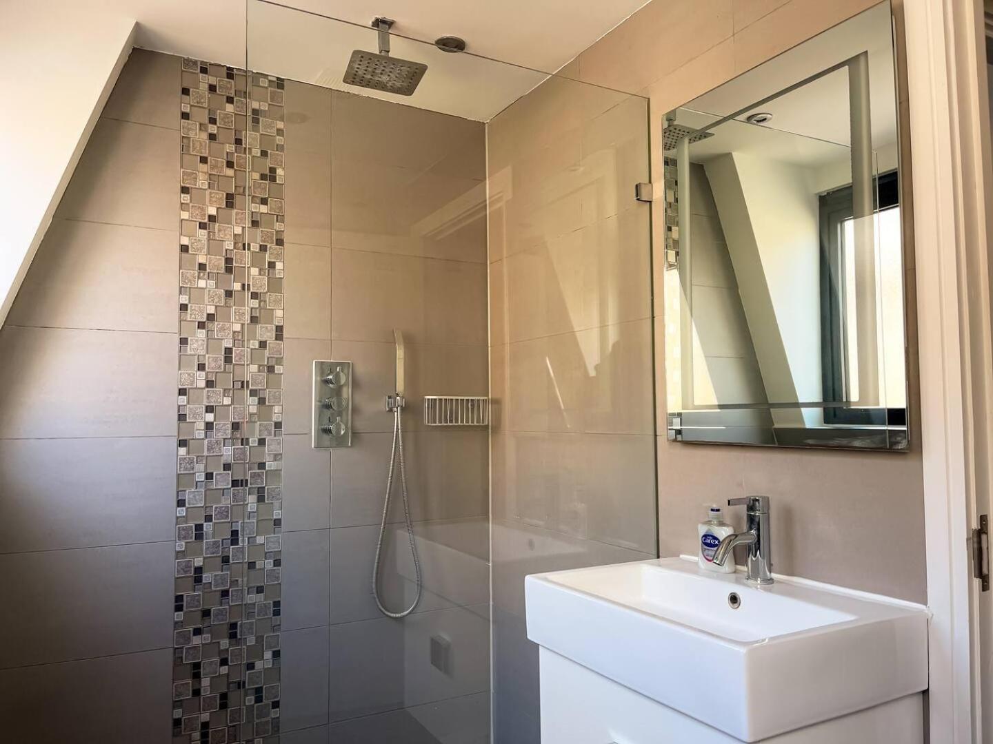 Omega Terrace, Luxury Modern Interior, Located Close To Alexandra Palace London Exterior photo